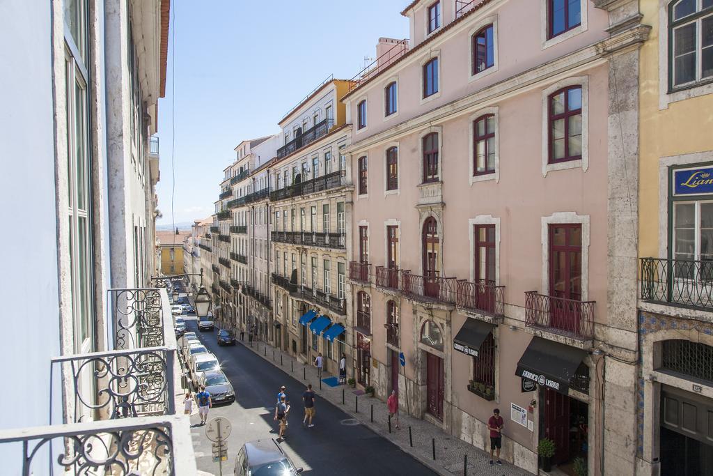 Joivy Downtown Blue Apartments Lisbon Room photo